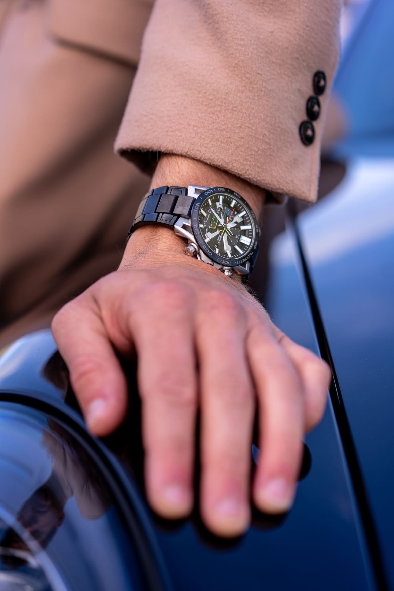 Edifice EQB-2000DC-1ADR